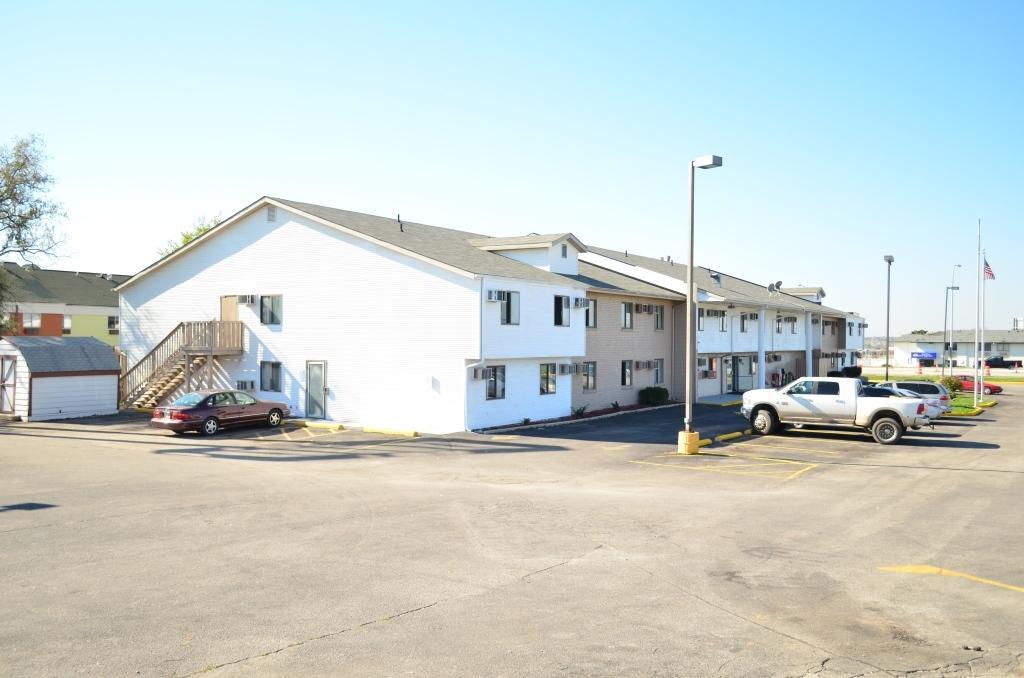 Luxury Inn & Suites リンカーン エクステリア 写真
