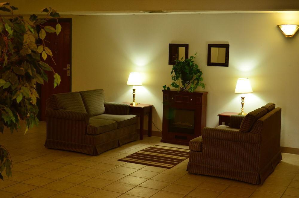 Luxury Inn & Suites リンカーン エクステリア 写真