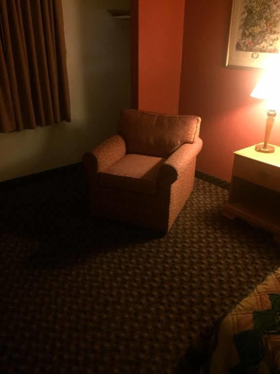 Luxury Inn & Suites リンカーン エクステリア 写真